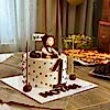 Bebek Figürlü Bir Yaş Pasta