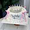 Üfleyince Etrafa Sim Saçılan Birthday Queen Taçlı Pasta (Simli Pasta Üfleme)